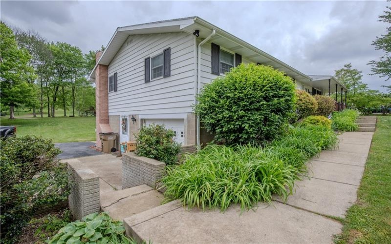 510 Mapletown Road, Garards Fort, 15334, 4 Bedrooms Bedrooms, ,2 BathroomsBathrooms,Residential,For Sale,Mapletown Road,1753911