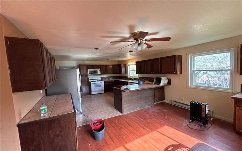 811 Lime St, Monongahela, 15063, 2 Bedrooms Bedrooms, 8 Rooms Rooms,1.1 BathroomsBathrooms,Residential,For Sale,Lime St,1753920