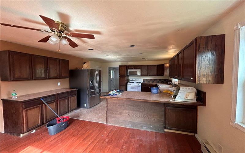 811 Lime St, Monongahela, 15063, 2 Bedrooms Bedrooms, 8 Rooms Rooms,1.1 BathroomsBathrooms,Residential,For Sale,Lime St,1753920