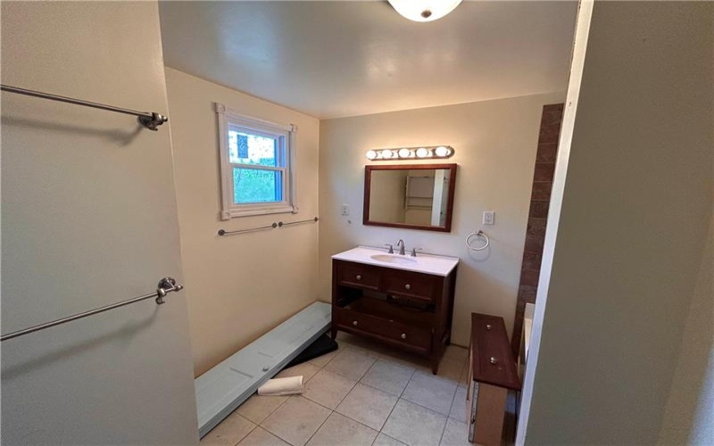 811 Lime St, Monongahela, 15063, 2 Bedrooms Bedrooms, 8 Rooms Rooms,1.1 BathroomsBathrooms,Residential,For Sale,Lime St,1753920