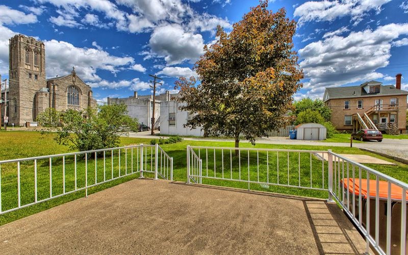 213 Chestnut STREET, Latrobe, 15650, 3 Bedrooms Bedrooms, 5 Rooms Rooms,1 BathroomBathrooms,Residential,For Sale,Chestnut,1753928