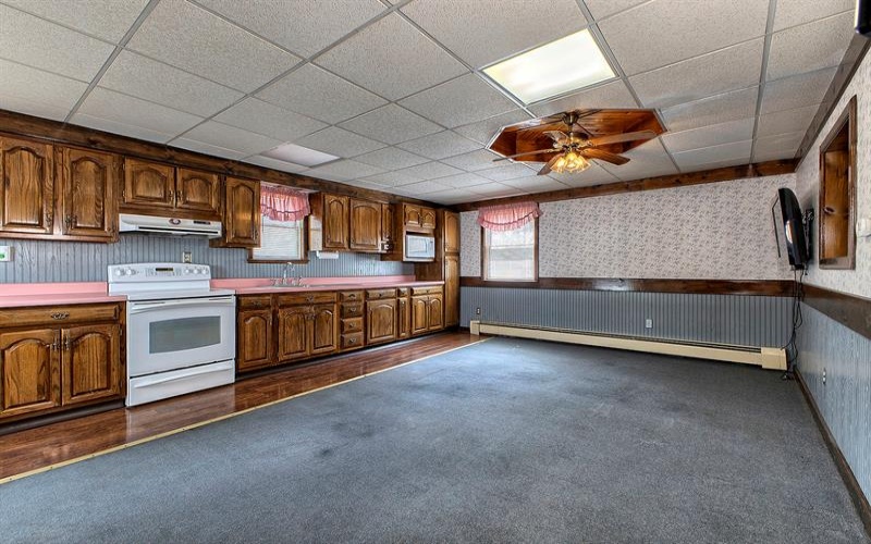 213 Chestnut STREET, Latrobe, 15650, 3 Bedrooms Bedrooms, 5 Rooms Rooms,1 BathroomBathrooms,Residential,For Sale,Chestnut,1753928
