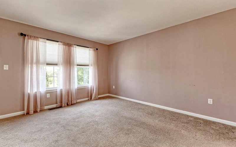 8447 Walthour DRIVE, North Huntingdon, 15642, 4 Bedrooms Bedrooms, 11 Rooms Rooms,2.1 BathroomsBathrooms,Residential,For Sale,Walthour,1753943
