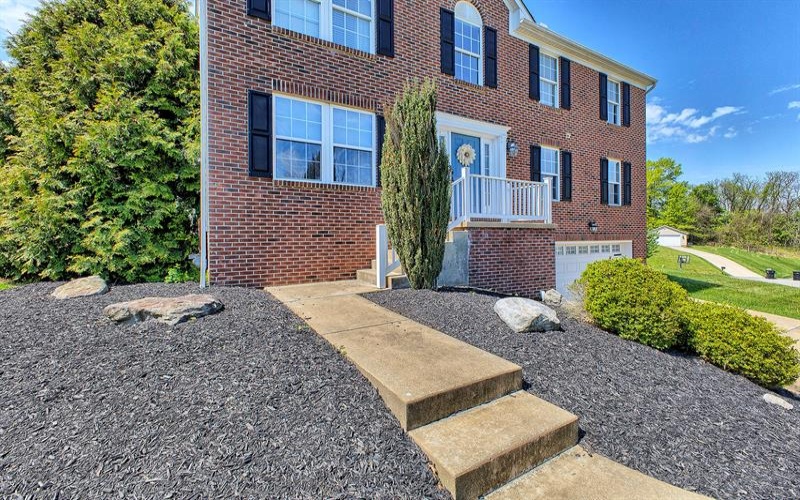 8447 Walthour DRIVE, North Huntingdon, 15642, 4 Bedrooms Bedrooms, 11 Rooms Rooms,2.1 BathroomsBathrooms,Residential,For Sale,Walthour,1753943