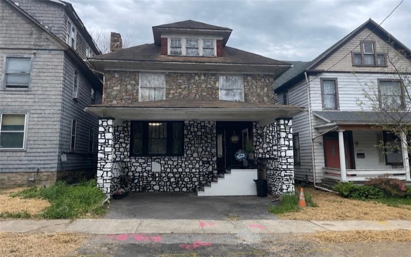 269 Ohio ST., Johnstown, 15902, 4 Bedrooms Bedrooms, ,1.1 BathroomsBathrooms,Residential,For Sale,Ohio ST.,1753944