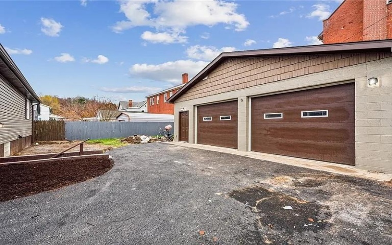 202 Youghiogheny St, Penn, 15675, 2 Bedrooms Bedrooms, ,2 BathroomsBathrooms,Residential,For Sale,Youghiogheny St,1753965