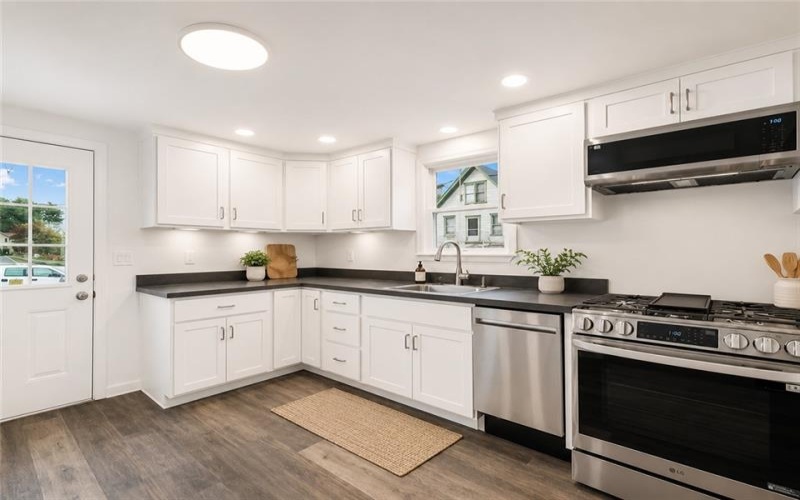 202 Youghiogheny St, Penn, 15675, 2 Bedrooms Bedrooms, ,2 BathroomsBathrooms,Residential,For Sale,Youghiogheny St,1753965