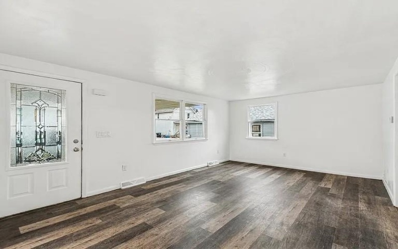 202 Youghiogheny St, Penn, 15675, 2 Bedrooms Bedrooms, ,2 BathroomsBathrooms,Residential,For Sale,Youghiogheny St,1753965