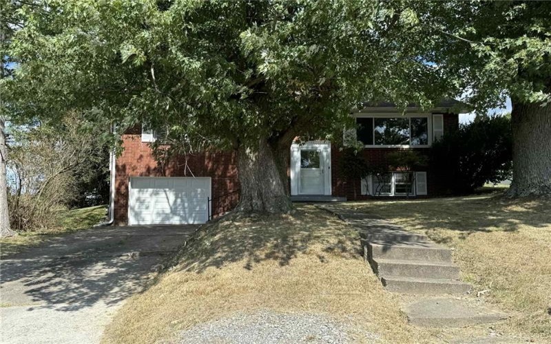 34 LEXINGTON AVENUE, Uniontown, 15401, 3 Bedrooms Bedrooms, 9 Rooms Rooms,1.1 BathroomsBathrooms,Residential,For Sale,LEXINGTON AVENUE,1719638