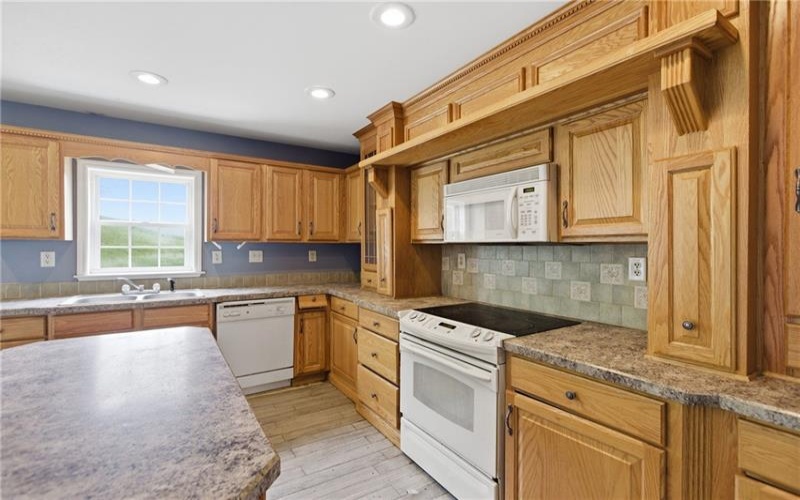 574 Browns Creek Road, Sycamore, 15364, 6 Bedrooms Bedrooms, ,2.1 BathroomsBathrooms,Farm-acreage-lot,For Sale,30x60 Pole Bldg,Browns Creek Road,1753821