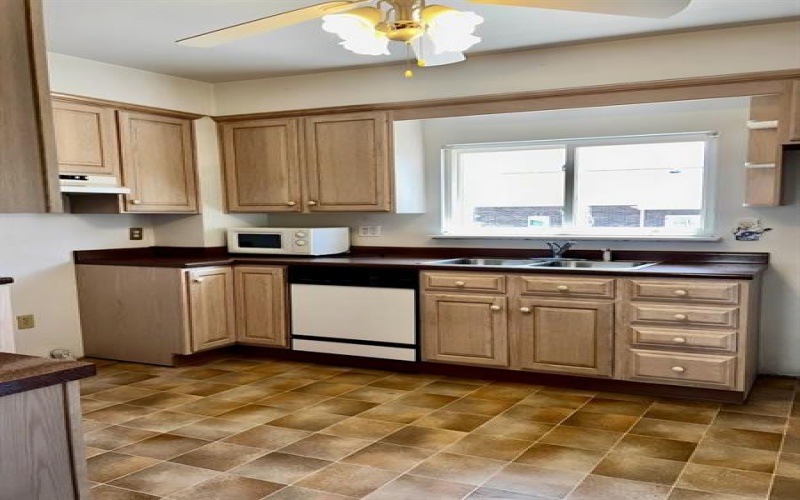 2025 Freeport ROAD, New Kensington, 15068, ,Commercial-industrial-business,For Sale,Freeport,1754015