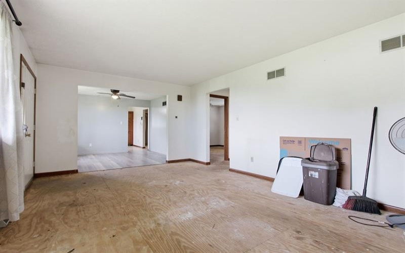 116 Woodland Acres Lane, Rostraver, 15012, 3 Bedrooms Bedrooms, 7 Rooms Rooms,1.1 BathroomsBathrooms,Residential,For Sale,Woodland Acres Lane,1754017