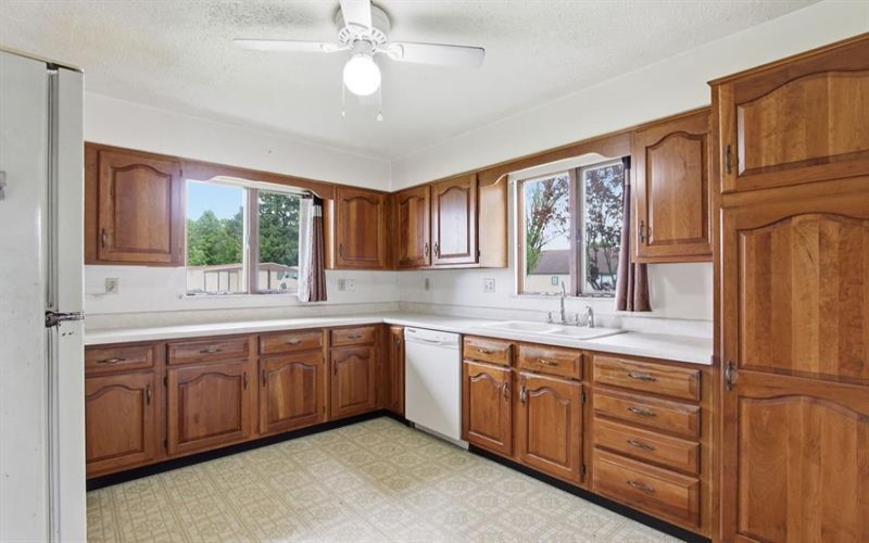 116 Woodland Acres Lane, Rostraver, 15012, 3 Bedrooms Bedrooms, 7 Rooms Rooms,1.1 BathroomsBathrooms,Residential,For Sale,Woodland Acres Lane,1754017
