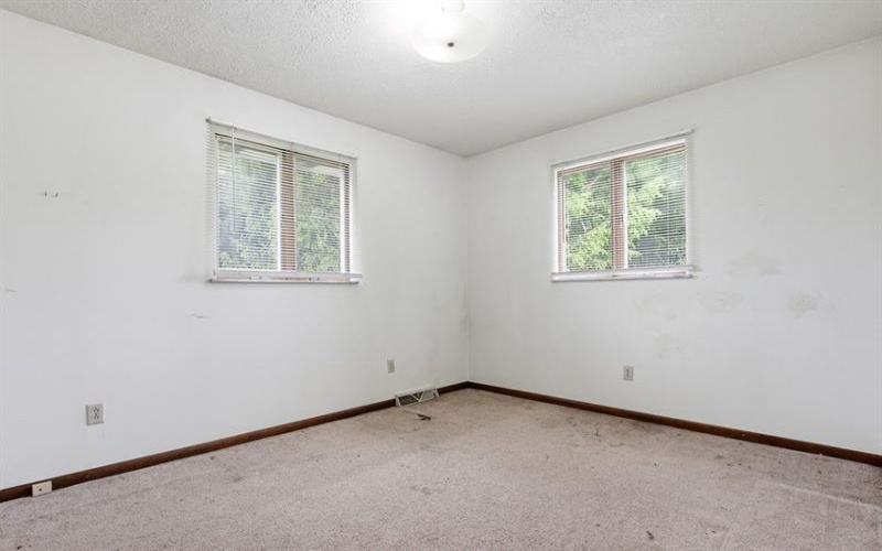 116 Woodland Acres Lane, Rostraver, 15012, 3 Bedrooms Bedrooms, 7 Rooms Rooms,1.1 BathroomsBathrooms,Residential,For Sale,Woodland Acres Lane,1754017