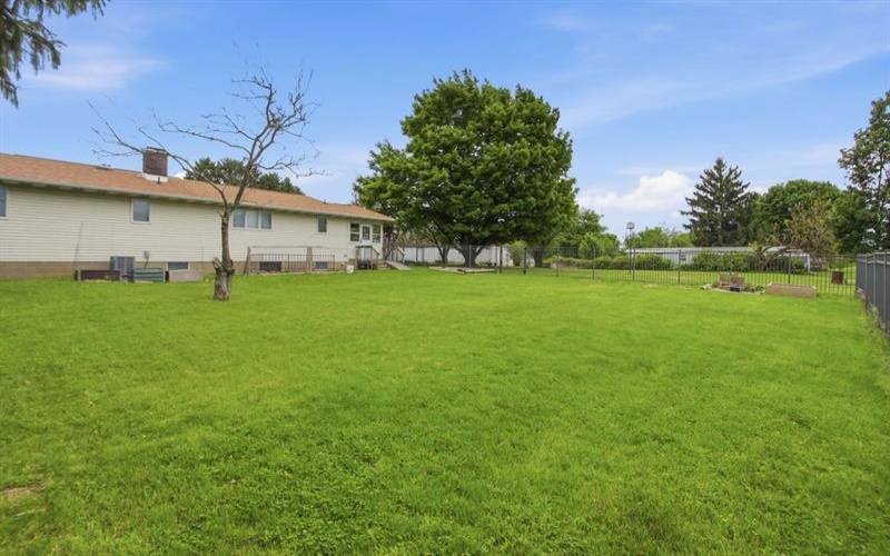 116 Woodland Acres Lane, Rostraver, 15012, 3 Bedrooms Bedrooms, 7 Rooms Rooms,1.1 BathroomsBathrooms,Residential,For Sale,Woodland Acres Lane,1754017