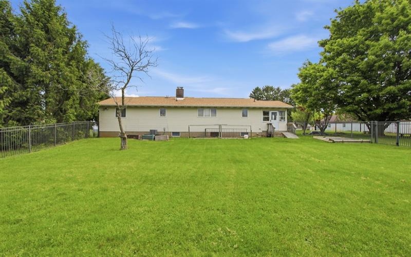 116 Woodland Acres Lane, Rostraver, 15012, 3 Bedrooms Bedrooms, 7 Rooms Rooms,1.1 BathroomsBathrooms,Residential,For Sale,Woodland Acres Lane,1754017