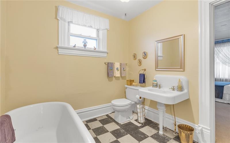 143 Arabella St, 15057, 15057, 4 Bedrooms Bedrooms, 8 Rooms Rooms,2 BathroomsBathrooms,Residential,For Sale,Arabella St,1754020