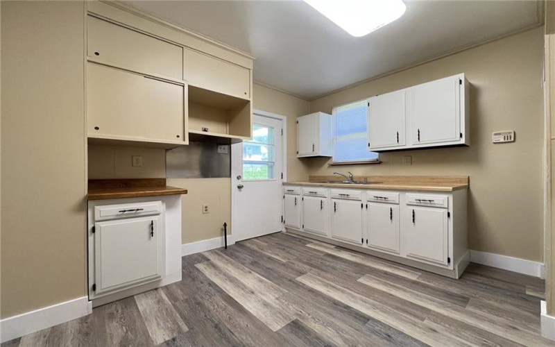 131 Askren St, Uniontown, 15401, 2 Bedrooms Bedrooms, ,1 BathroomBathrooms,Residential,For Sale,Askren St,1754060