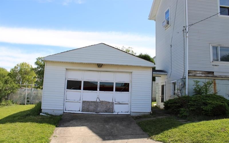 125 Buttonwood Ave, Washington, 15301, 4 Bedrooms Bedrooms, 6 Rooms Rooms,1 BathroomBathrooms,Residential,For Sale,Buttonwood Ave,1754062