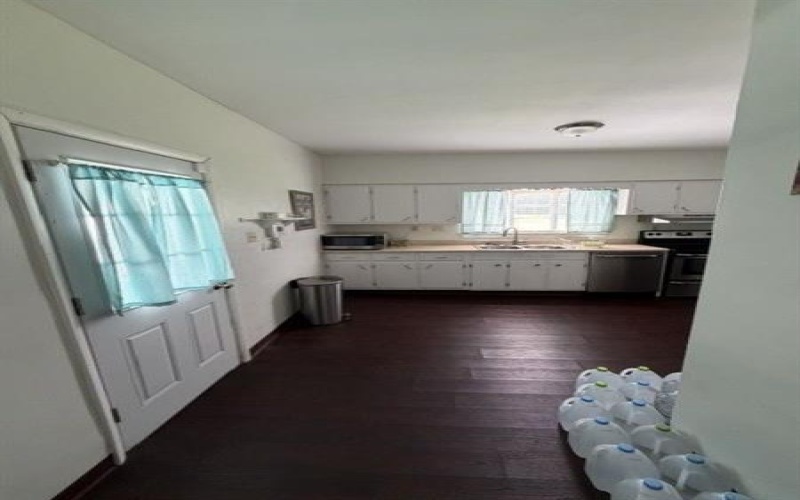 353 Hamilton AVENUE, Greensburg, 15601, 3 Bedrooms Bedrooms, ,1.1 BathroomsBathrooms,Residential,For Sale,Hamilton,1754075