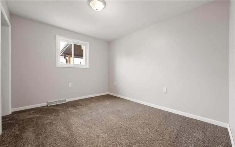 509 Burns St, 15690, 15690, 3 Bedrooms Bedrooms, 6 Rooms Rooms,2 BathroomsBathrooms,Residential,For Sale,Burns St,1754088