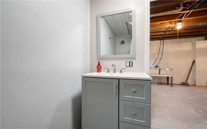 509 Burns St, 15690, 15690, 3 Bedrooms Bedrooms, 6 Rooms Rooms,2 BathroomsBathrooms,Residential,For Sale,Burns St,1754088