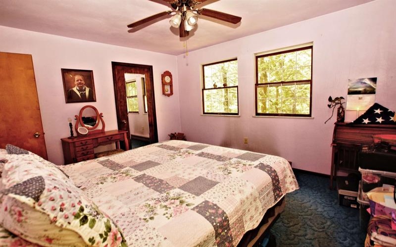 266 Echo Valley ROAD, Jeannette, 15644, 4 Bedrooms Bedrooms, 12 Rooms Rooms,2.1 BathroomsBathrooms,Residential,For Sale,Echo Valley,1754090