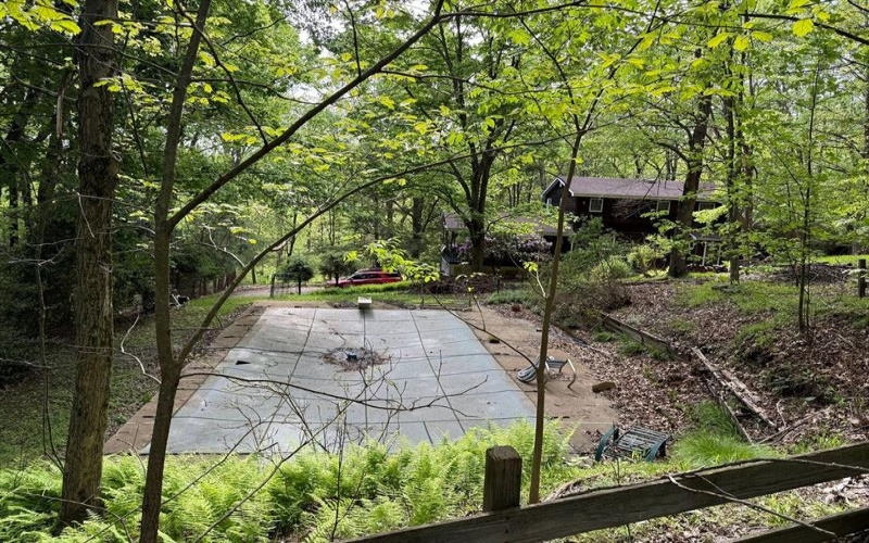 266 Echo Valley ROAD, Jeannette, 15644, 4 Bedrooms Bedrooms, 12 Rooms Rooms,2.1 BathroomsBathrooms,Residential,For Sale,Echo Valley,1754090