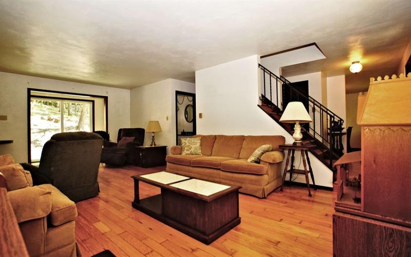 266 Echo Valley ROAD, Jeannette, 15644, 4 Bedrooms Bedrooms, 12 Rooms Rooms,2.1 BathroomsBathrooms,Residential,For Sale,Echo Valley,1754090