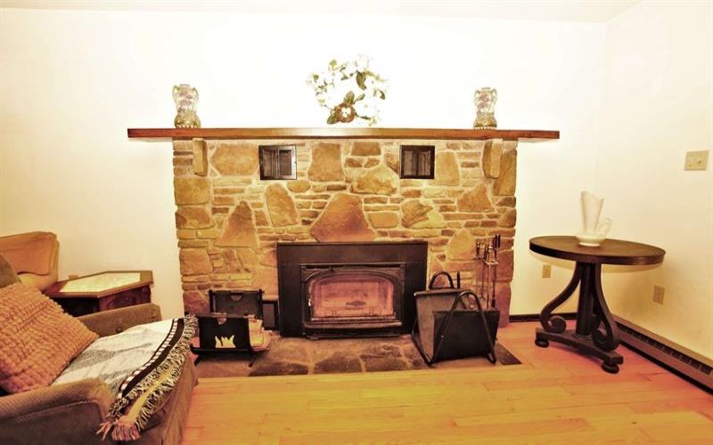 266 Echo Valley ROAD, Jeannette, 15644, 4 Bedrooms Bedrooms, 12 Rooms Rooms,2.1 BathroomsBathrooms,Residential,For Sale,Echo Valley,1754090