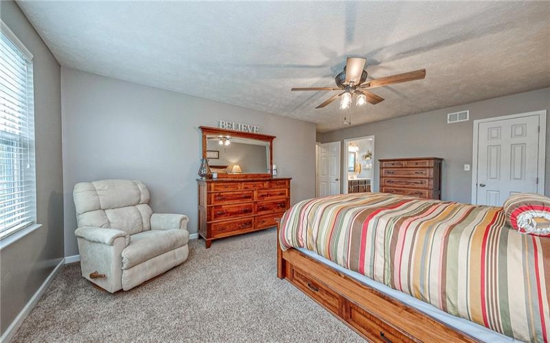 4815 Harvest Dr, Murrysville, 15668, 4 Bedrooms Bedrooms, ,2.1 BathroomsBathrooms,Residential,For Sale,Harvest Dr,1753843