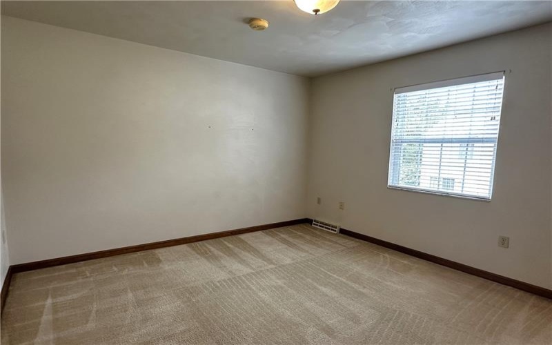 826 Mt Pleasant Road, Greensburg, 15601, 2 Bedrooms Bedrooms, ,1.1 BathroomsBathrooms,Lease,For Rent,Mt Pleasant Road,1753971