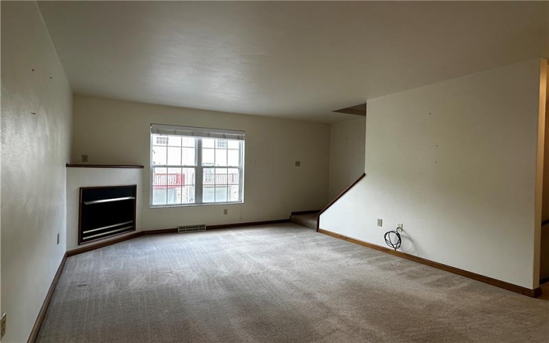 826 Mt Pleasant Road, Greensburg, 15601, 2 Bedrooms Bedrooms, ,1.1 BathroomsBathrooms,Lease,For Rent,Mt Pleasant Road,1753971
