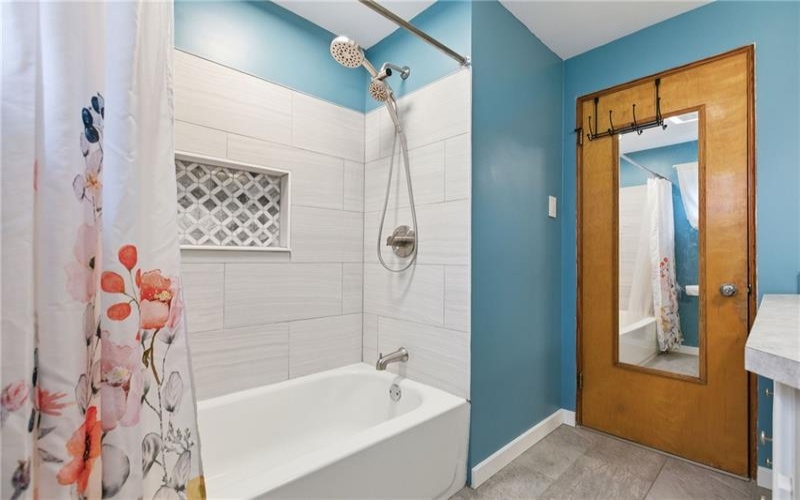 103 Manchester Dr, Irwin, 15642, 3 Bedrooms Bedrooms, 7 Rooms Rooms,2 BathroomsBathrooms,Residential,For Sale,Manchester Dr,1753789