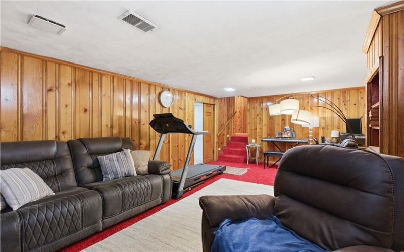 103 Manchester Dr, Irwin, 15642, 3 Bedrooms Bedrooms, 7 Rooms Rooms,2 BathroomsBathrooms,Residential,For Sale,Manchester Dr,1753789