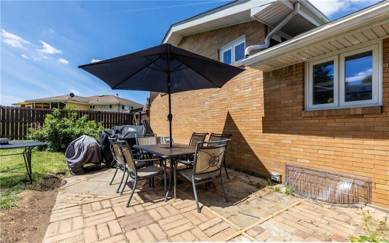 103 Manchester Dr, Irwin, 15642, 3 Bedrooms Bedrooms, 7 Rooms Rooms,2 BathroomsBathrooms,Residential,For Sale,Manchester Dr,1753789