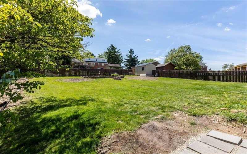 103 Manchester Dr, Irwin, 15642, 3 Bedrooms Bedrooms, 7 Rooms Rooms,2 BathroomsBathrooms,Residential,For Sale,Manchester Dr,1753789