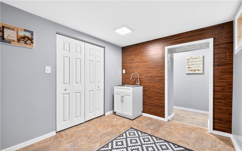 154 Ashbaugh Road, Jeannette, 15644, 3 Bedrooms Bedrooms, 7 Rooms Rooms,1 BathroomBathrooms,Residential,For Sale,Ashbaugh Road,1754095
