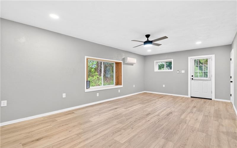 154 Ashbaugh Road, Jeannette, 15644, 3 Bedrooms Bedrooms, 7 Rooms Rooms,1 BathroomBathrooms,Residential,For Sale,Ashbaugh Road,1754095