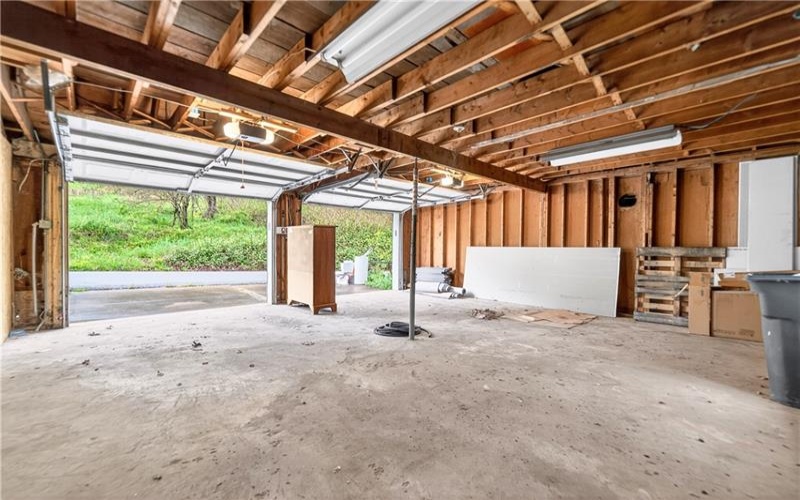 154 Ashbaugh Road, Jeannette, 15644, 3 Bedrooms Bedrooms, 7 Rooms Rooms,1 BathroomBathrooms,Residential,For Sale,Ashbaugh Road,1754095