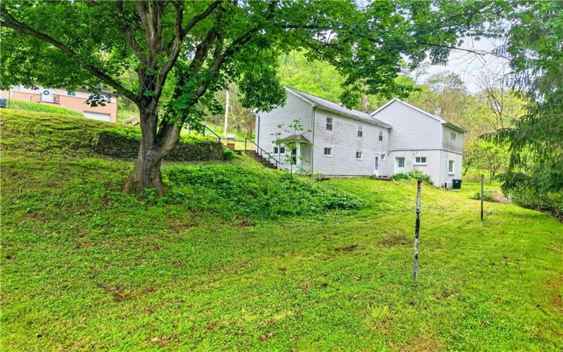 154 Ashbaugh Road, Jeannette, 15644, 3 Bedrooms Bedrooms, 7 Rooms Rooms,1 BathroomBathrooms,Residential,For Sale,Ashbaugh Road,1754095