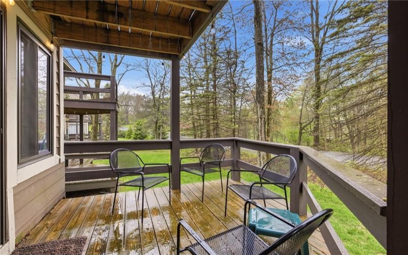 1142 Tanyard Lane, Hidden Valley, 15502, 2 Bedrooms Bedrooms, 7 Rooms Rooms,2 BathroomsBathrooms,Residential,For Sale,Tanyard Lane,1754103