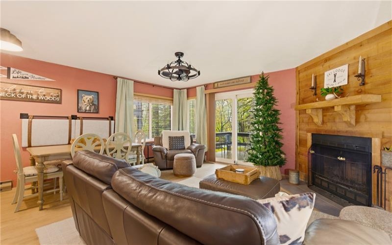 1142 Tanyard Lane, Hidden Valley, 15502, 2 Bedrooms Bedrooms, 7 Rooms Rooms,2 BathroomsBathrooms,Residential,For Sale,Tanyard Lane,1754103