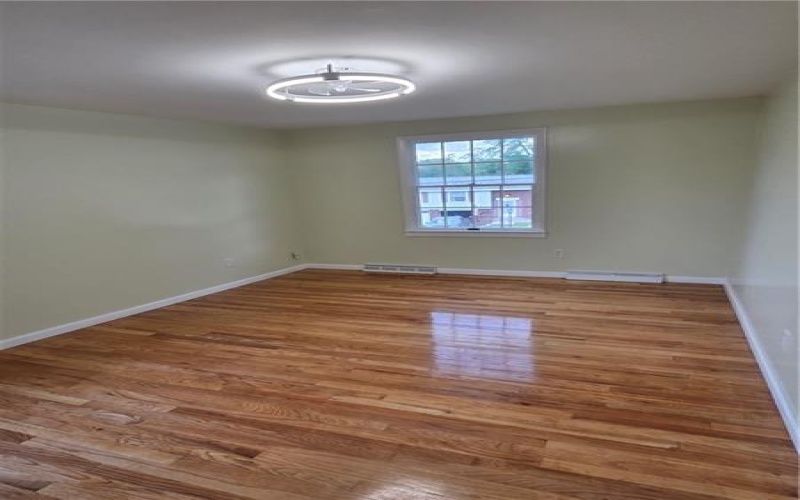 103 Autumn Dr, Trafford, 15085, 4 Bedrooms Bedrooms, 10 Rooms Rooms,2.1 BathroomsBathrooms,Residential,For Sale,Autumn Dr,1754113