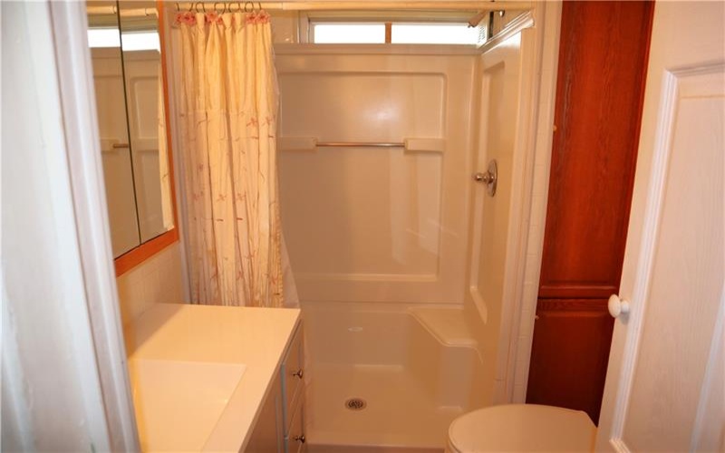 506 Lewis Ave, Jeannette, 15644, 2 Bedrooms Bedrooms, 6 Rooms Rooms,2.1 BathroomsBathrooms,Residential,For Sale,Lewis Ave,1743045