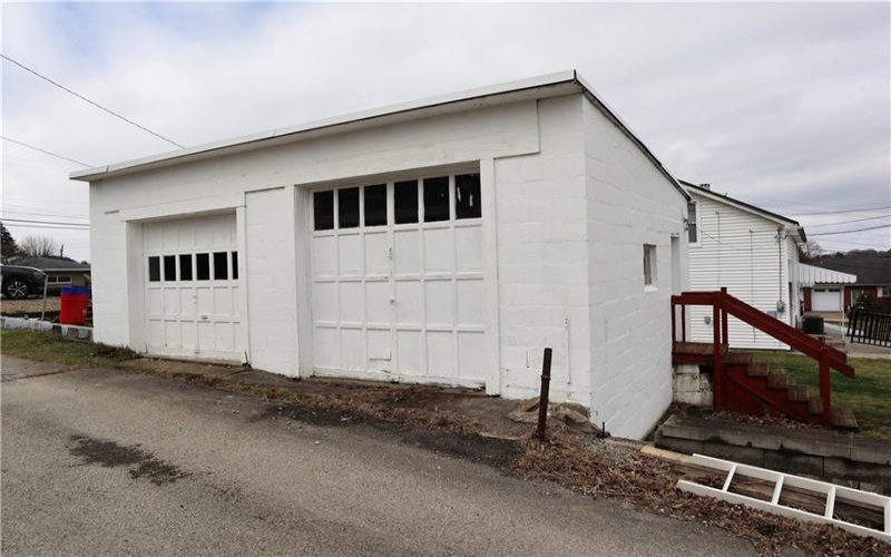 506 Lewis Ave, Jeannette, 15644, 2 Bedrooms Bedrooms, 6 Rooms Rooms,2.1 BathroomsBathrooms,Residential,For Sale,Lewis Ave,1743045