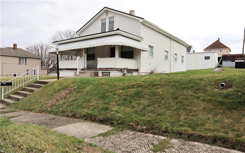 506 Lewis Ave, Jeannette, 15644, 2 Bedrooms Bedrooms, 6 Rooms Rooms,2.1 BathroomsBathrooms,Residential,For Sale,Lewis Ave,1743045