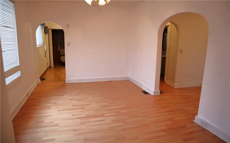 506 Lewis Ave, Jeannette, 15644, 2 Bedrooms Bedrooms, 6 Rooms Rooms,2.1 BathroomsBathrooms,Residential,For Sale,Lewis Ave,1743045