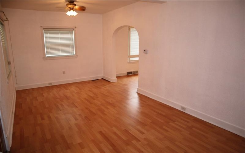 506 Lewis Ave, Jeannette, 15644, 2 Bedrooms Bedrooms, 6 Rooms Rooms,2.1 BathroomsBathrooms,Residential,For Sale,Lewis Ave,1743045
