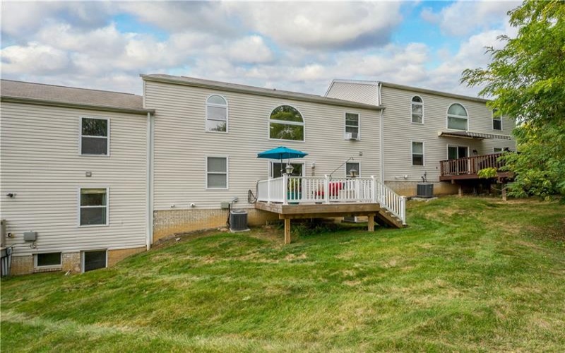 220 Brae Glen Dr, Canonsburg, 15317, 3 Bedrooms Bedrooms, 8 Rooms Rooms,2.2 BathroomsBathrooms,Residential,For Sale,Brae Glen Dr,1753867